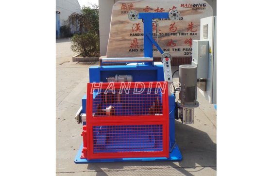 用于数据电缆的手动 B 型卷取机(双头),带 PLC