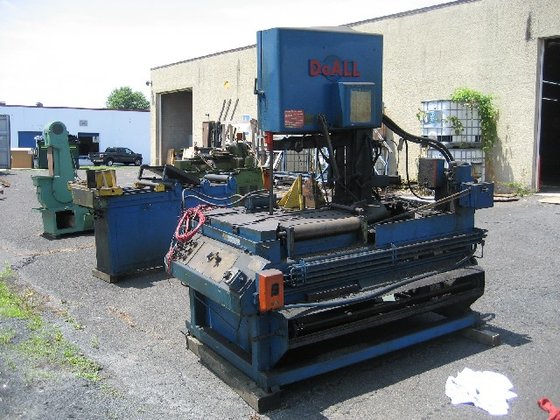 DOALL TF-18A VERTICAL BAND SAW