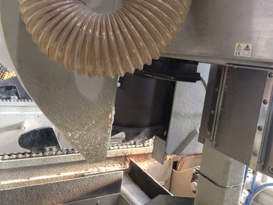 POINTING AND CHAMFERING MACHINE