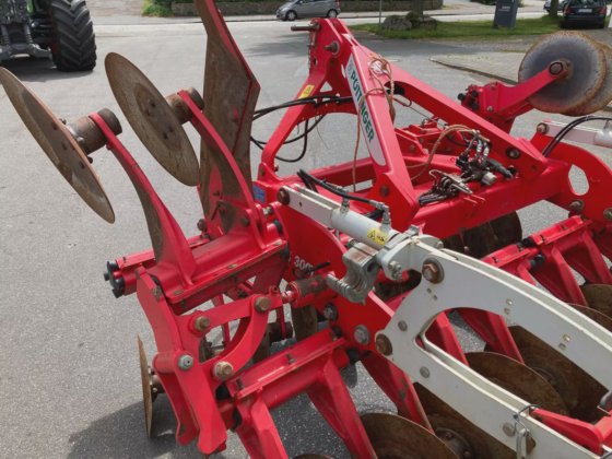 2016 Pöttinger Novadisc 3001