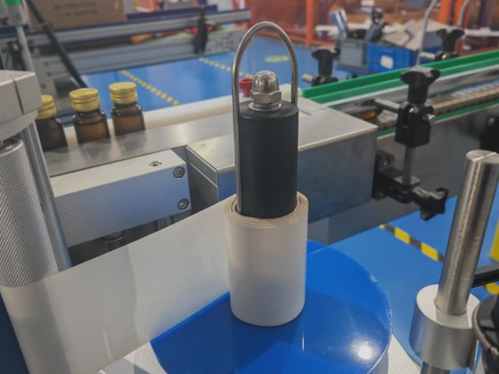 Automatic Round Cylinder Bottle Can