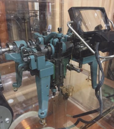 ANTIQUE CHAIN MAKING MACHINE -