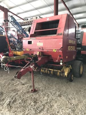 2000 NewHolland 658