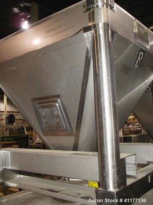 Used- GEI Gallay Stackable Tote