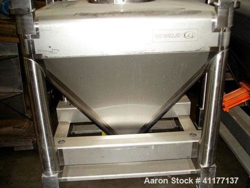 Used- GEI Gallay Stackable Tote