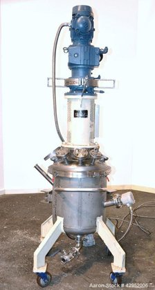 Used- UTI Tank, 26.4 Gallon,
