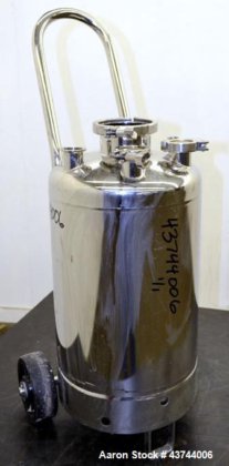 Used- Apache Stainless Pressure Tank,