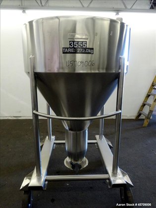 Used- United Utensils Powder Tote