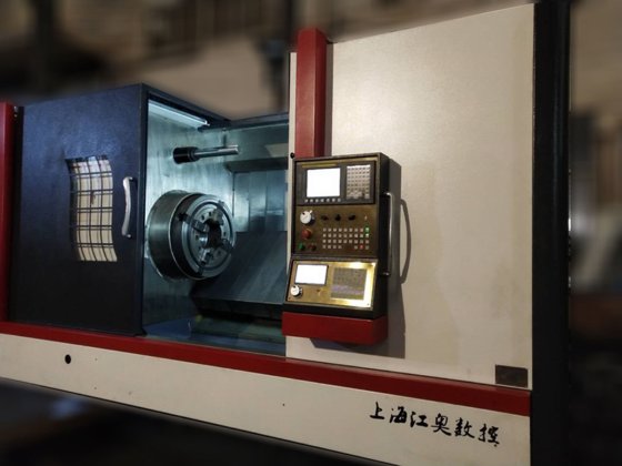 QK1327B数控钻杆螺纹修复车床