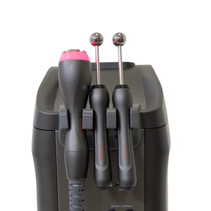 维罗·伊芙·泰坦