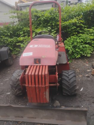 2005 Ditch Witch RT40 Trencher
