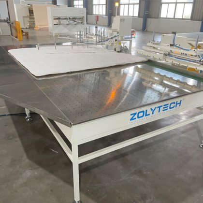 ゾリテック自動フランジングマシン