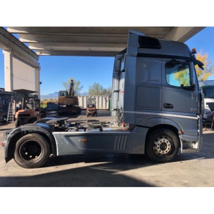 MERCEDES-BENZ truck Actros euro 5 2008>2013 in Thiene, Veneto, Italy