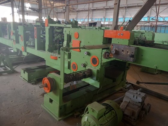 1982 ニューロングマルチウォールチューバーボトマーマシン