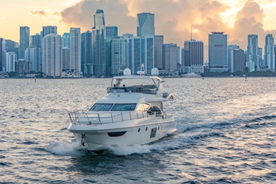 2012 Azimut Evolution