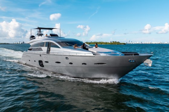 2012 Pershing 92