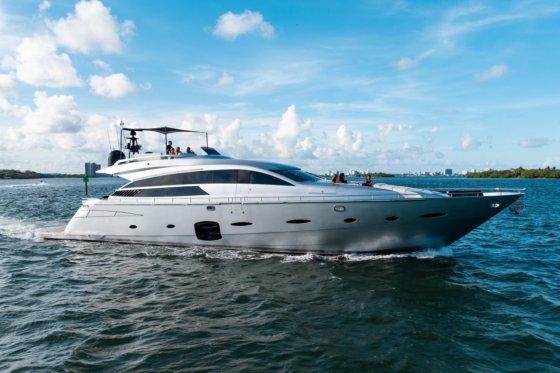 2012 Pershing 92