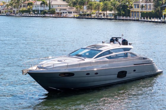 2016 Pershing 62'