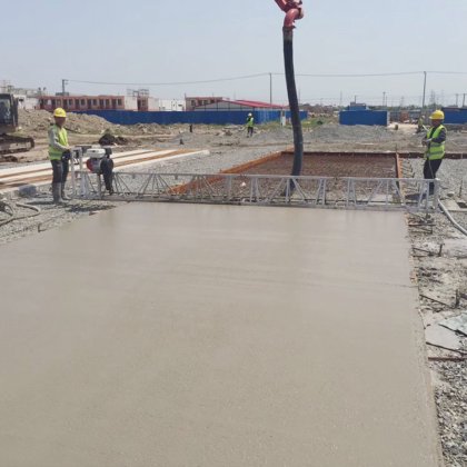 Dynamic 工厂供应（VTS-600）汽油混凝土桁架式熨平板，配备本田发动机