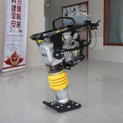 ダイナミック（TRE-82）ワッカーデザイン タンピング・ランマー