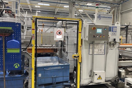 2009 EXTRUSION PRESS LINE