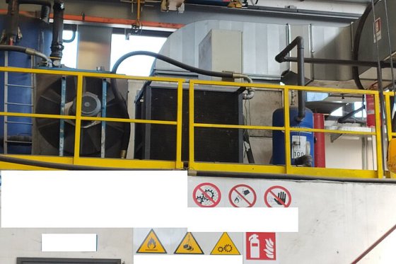 1977 EXTRUSION PRESS