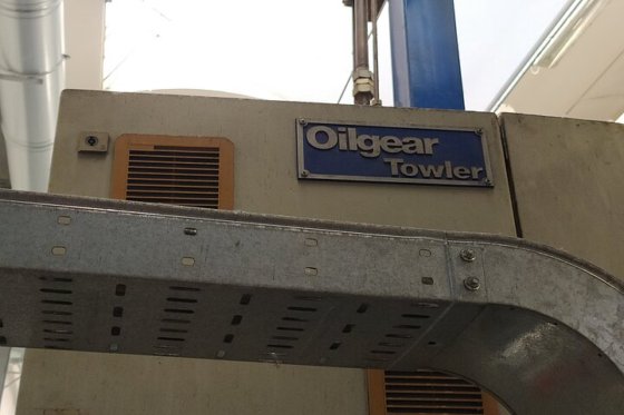 1977 EXTRUSION PRESS