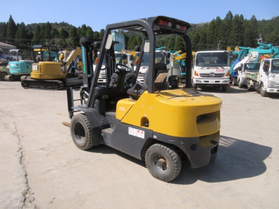 2021 UNICARRIER FD25T5M