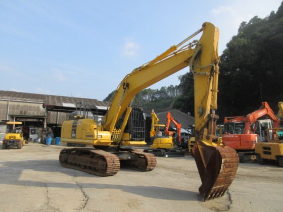 2017 KOMATSU PC210-11