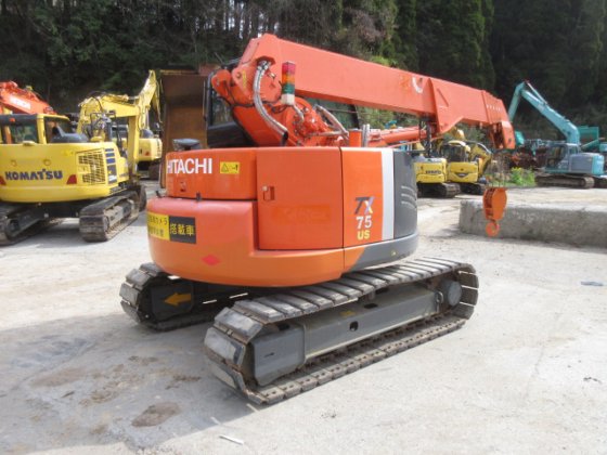 2017 HITACHI TX75US