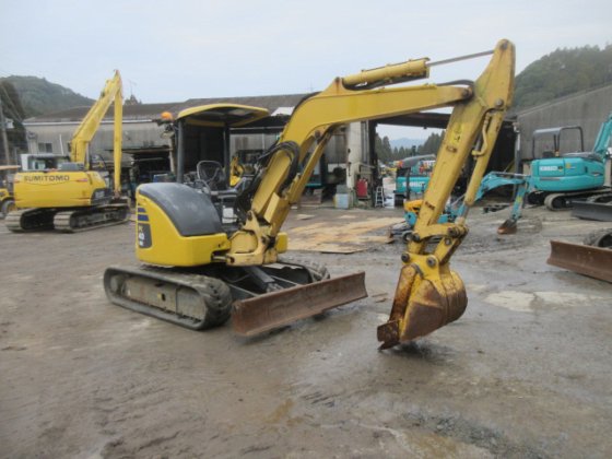 2014 KOMATSU PC40MR-3