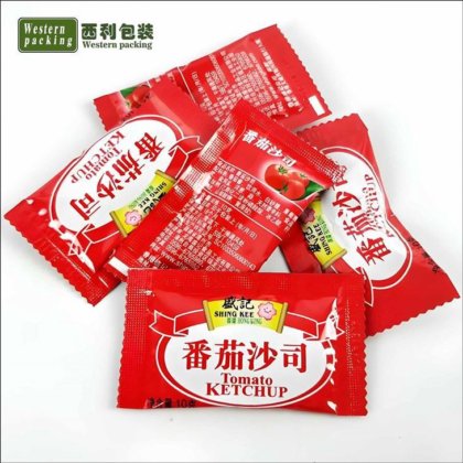 ケチャップポーチパッキングマシン