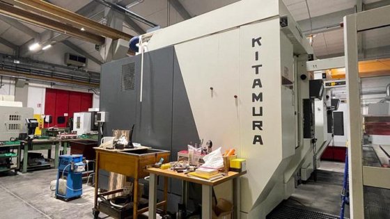 2014 KITAMURA MYTRUNNION 5 AXIS VERTICAL MACHINING CENTER In Lombardy 