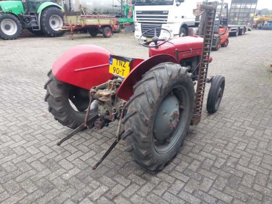Massey-Ferguson 30