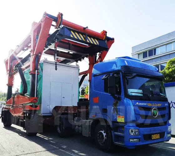 45 Ton Straddle Carrier