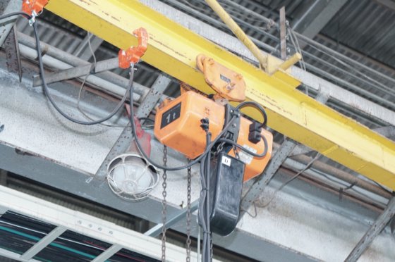 (株)日立産機システム 1t