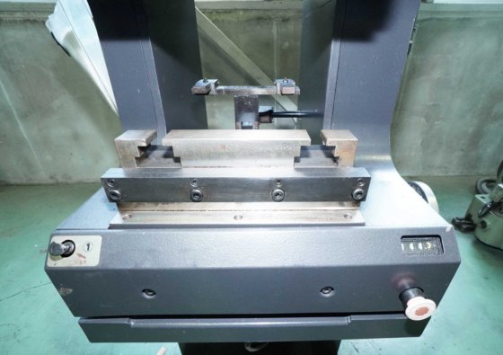 2000 (株)アマダ CB-83