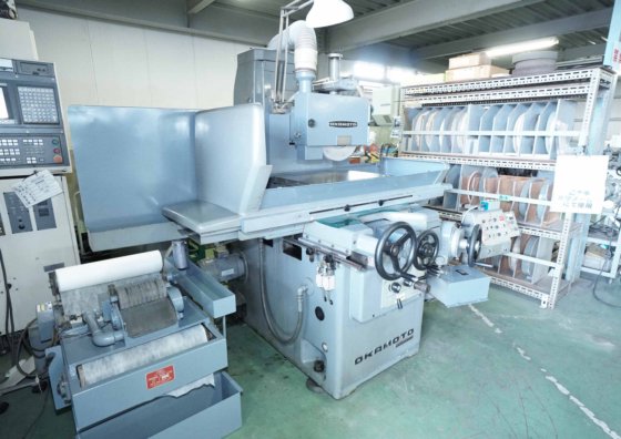 1980 (株)岡本工作機械製作所 PSG-64AN