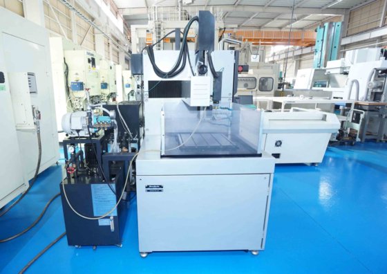 2005 (株)ソディック K1CN