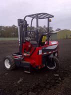 2005 Moffett M5 in New