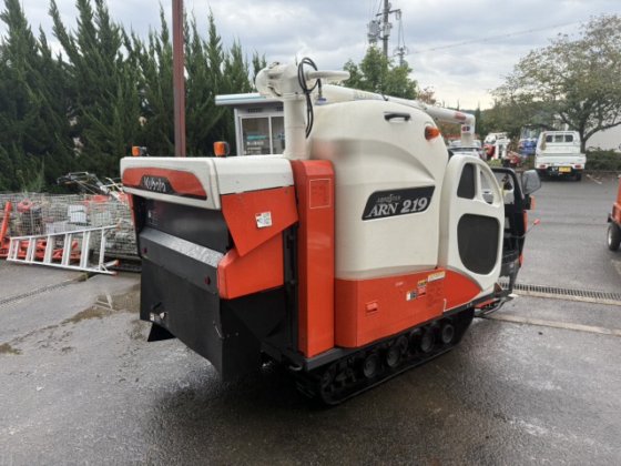 クボタ ARN219
