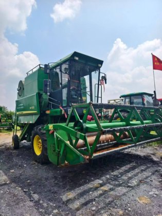 2019 约翰迪尔w100联合收割机