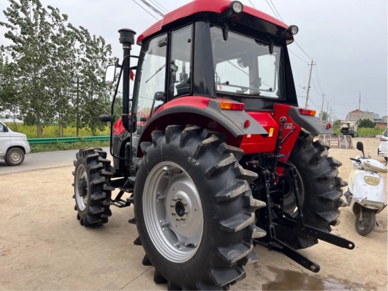 2021 东方红LX904轮式拖拉机