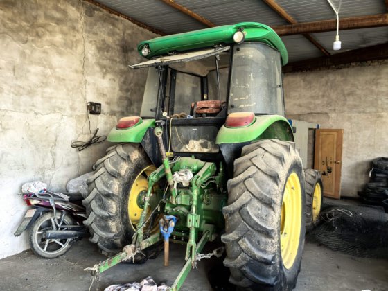 2012 约翰迪尔904拖拉机