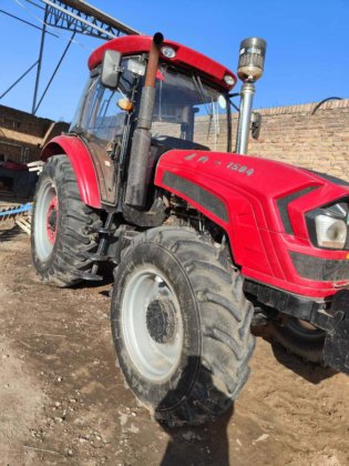 2019 中国泰山1504-A轮式拖拉机