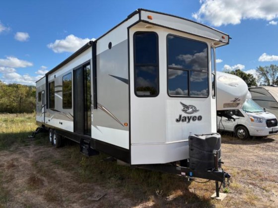 2016 Jayco Jay Flight Bungalow 40FSDS in Bloomer, WI, USA