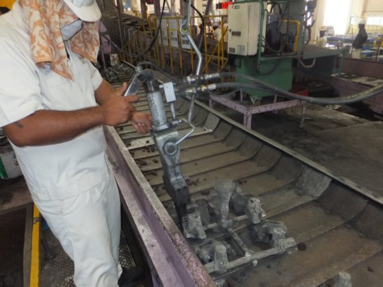 エレファントパッカー. 次世代堰折り機