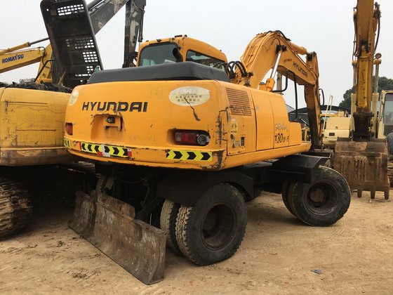 hyundai excavator 210