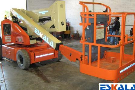 Used 2003 JLG Articulating Boom
