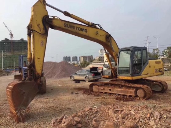 SUMITOMO SH210-5 in Guangzhou, Guangdong, China
